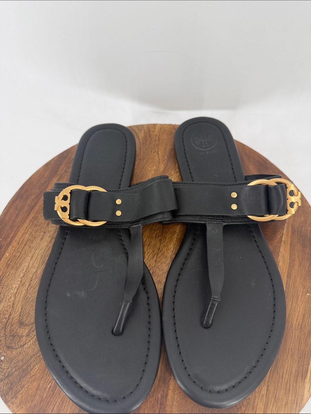 Tory Burch Marsden Black Leather Thong Sandals Gold Logo Size 8